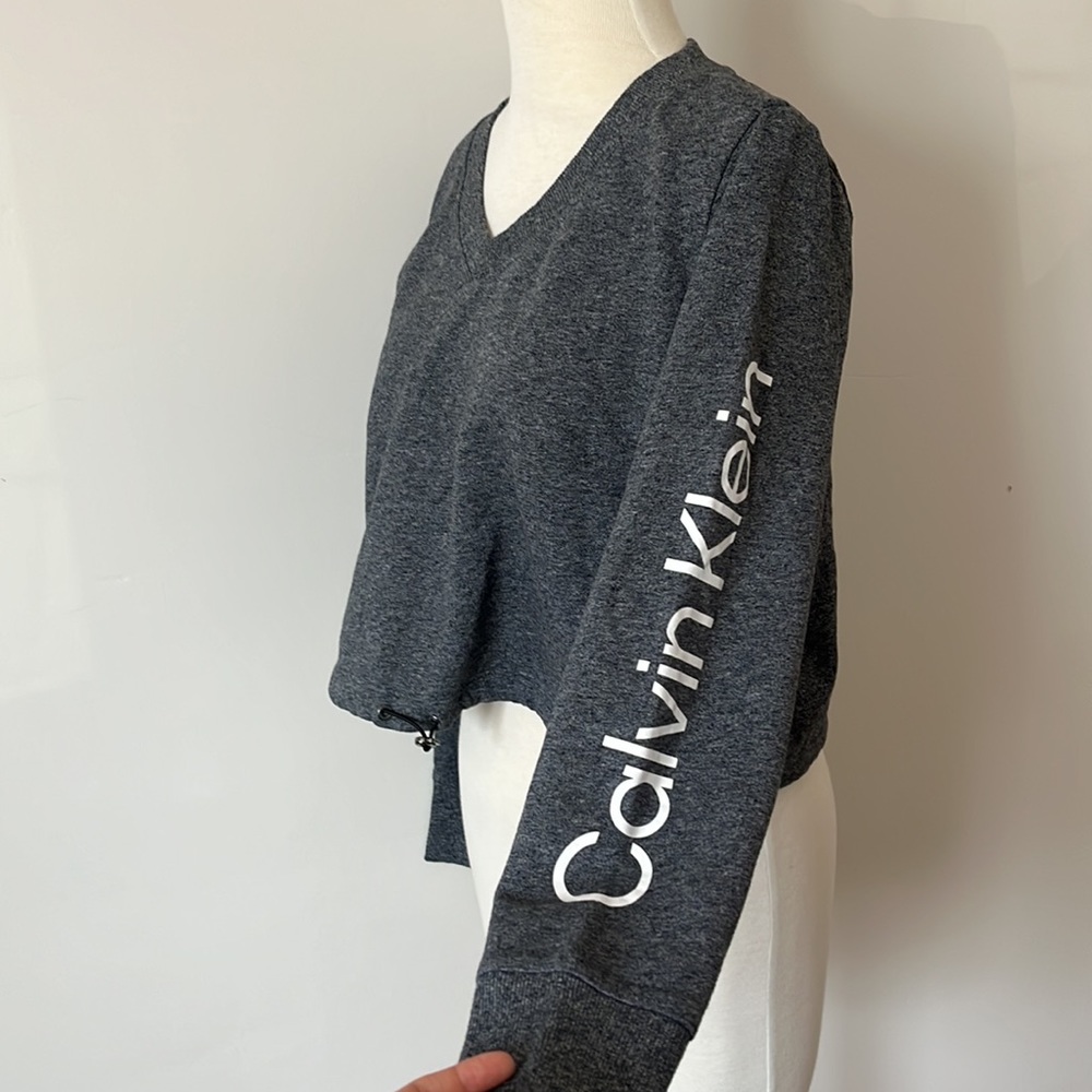 CALVIN KLEIN cropped sweatshirt with a draw elastic